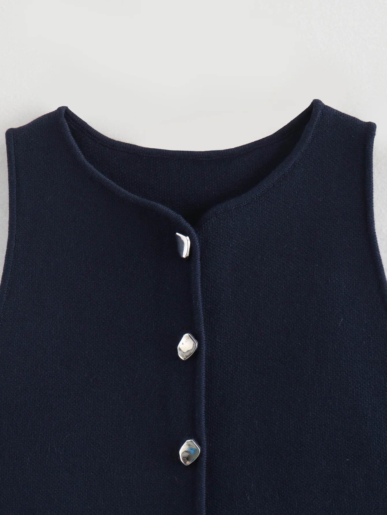 MUJER White Knit Crop Top Women Button Short Tops Woman 2025 Summer Tanks Camis Tops for Women Streetwear Vest Tank Top Female